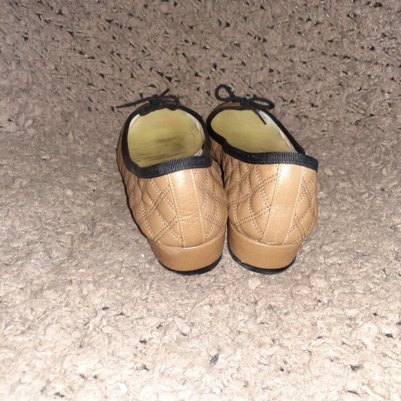 LONDON SOLE-Tan Quilted Leather-Black Patent Leather Cap Toe-Sz 38-Excellent - Picture 5 of 9